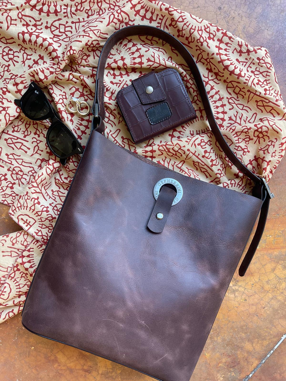 תיק טוט חום - Brown Tote Bag
