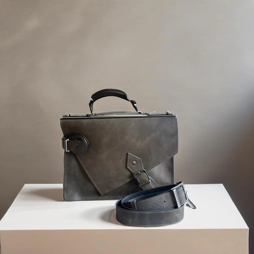 תיק עור אפור - Grey Leather Satchel