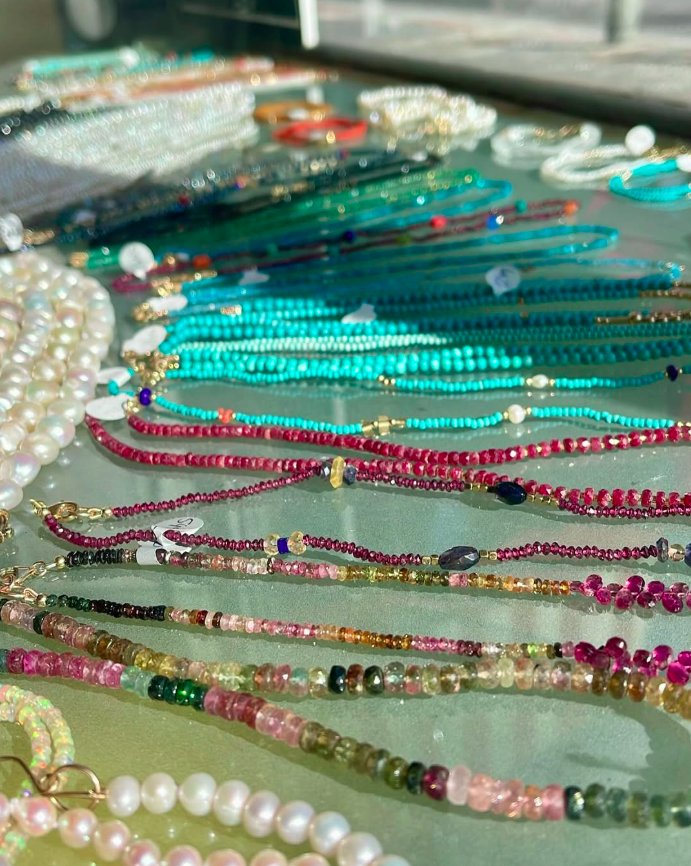 שרשראות צבעוניות - Colorful Necklaces